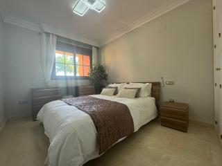 3 bed Apartment in Gazules del Sol - Estepona - 6