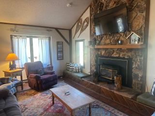 Valley Of The Pines Chalet - Red River - 5