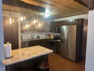 Valley Of The Pines Chalet - Red River - 3