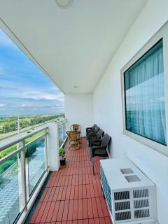 Grey's Suite At Azure North Pampanga - San Fernando - 5