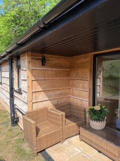 Little C0pse Barn - - 9