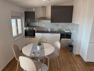 Apartmani Nediljko Duce - Duće - 1