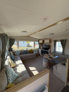 Biggerstaffs retreat - Lossiemouth - 0