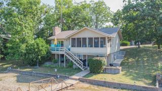 Beach Vacation Homes, water toys, relaxing, boat slip and dock - 3
