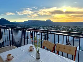 Casa Verano, duplex with sea and mountain view - - 8