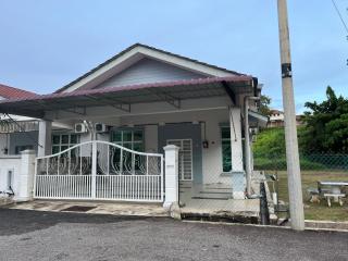 Rumah Armand Ayer Keroh Bandar Melaka 4BR Fully Aircond - Melaka - 0