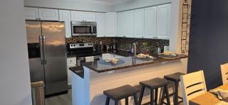 Perfect, Cozy, Modern Beach Condo - 9