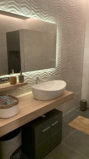 Black House with Jacuzzi - Osijek - 9
