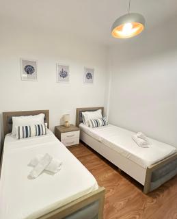 Blue Escape Apartment - Golem - 4