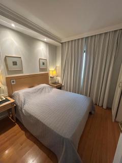 Flat Pamplona Jardins Univer com garagem 2402 - São Paulo - 1