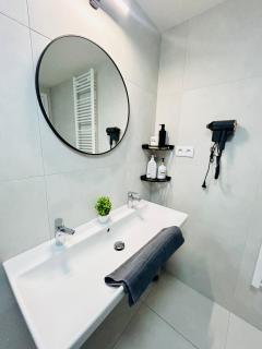 New Luxury Apartmen at Andel Metro Station - Prag - 8