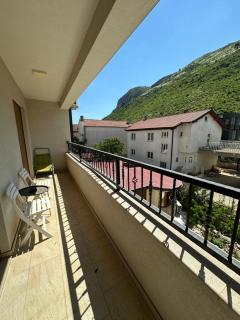 Apartment Nadia 3min from Old Bridge with FREE Garage - Mostar - 1