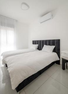 Cozy & spacious 4BR with jacuzzi - Qiryat Ata - 1