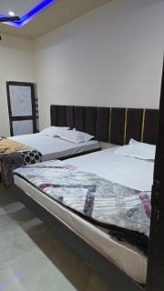 Gayatri Guest House - Ayodhya - 7
