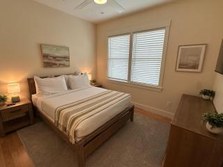 Brand New Construction! 3 Unit5 Bed Property - Newport - 7