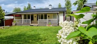 Lakeside Home 200m to Vänern - 3BR & Patio - Otterbäcken - 4