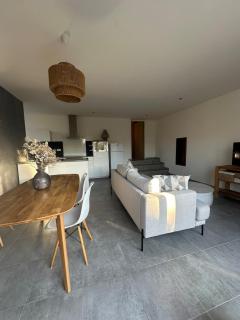 Rez de jardin tout équipé - Salindres - 4