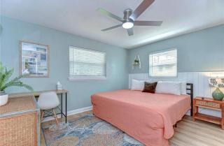 Cozy 2 bedroom bungalow - Belleair Bluffs - 3