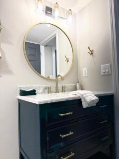 Little Bit-A-Cozy, 2BR Retreat - Hickory - 6