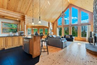 Fiddler Lake Resort Chalet 73 Deer with pool - 2