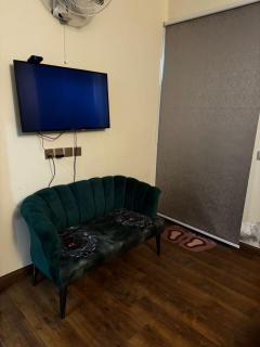 Gulberg Arena Mall 1BHK Apartment - Islamabad - 6