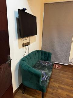 Gulberg Arena Mall 1BHK Apartment - Islamabad - 2
