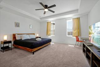 Private Villa with Arcade Game Minutes to Disney - 8