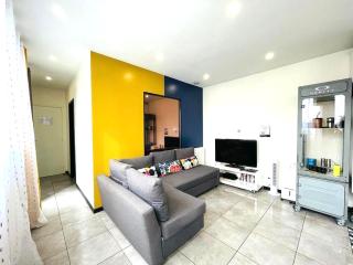 Apartment rooftop stadium of France metro line 13 - 7