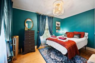 The Victorian Fox - Saint Charles - 1