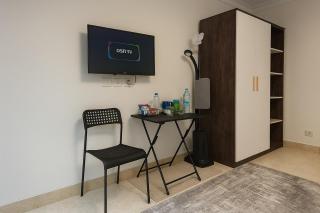 973. Modern Studio 2bed 2BA Kitchen - 8