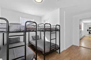 Cozy Family Getaway - NYC & NWK with free parking - 1