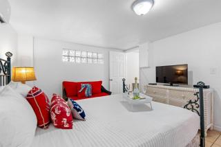 Indian Rocks Beachfront Oasis with Ocean View Deck! - Clearwater Beach - 1