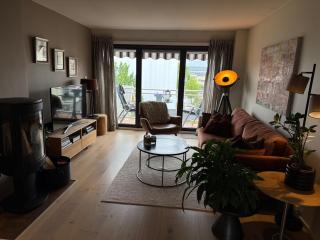 Nyrenovert toppleilighet midt i Lillestrøm sentrum, nær kollektivterminal - Lillestrøm - 0