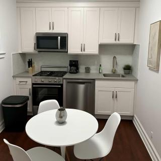 Modern 2BR with Reliable Wi-Fi - Roscoe 30 - Chicago - 9