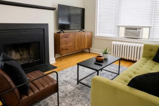 Modern 2BR with Reliable Wi-Fi - Roscoe 30 - Chicago - 3