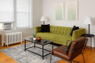 Modern 2BR with Reliable Wi-Fi - Roscoe 30 - 9