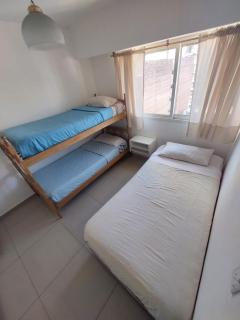 Depto céntrico de 3 habitaciones y cochera - Rosario - 1