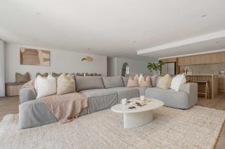 The Bowen Huskisson - Huskisson - 1