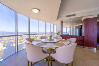 Sub-Penthouse 44th Floor! - Gold Coast - 4