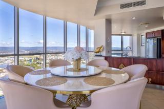 Sub-Penthouse 44th Floor! - Gold Coast - 7