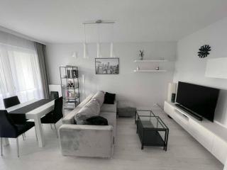 High-End 1BD Condo in New Development in Ulrychow - Varsavia - 1