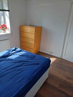 Day time room - London - 3
