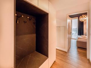 KAISER LODGE with Rooftop Pool & Underground Car Park - an AlpenLuxus Appartement, Vienna - Vienna - 1