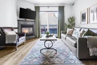Chic Rockies Getaway - Pool & Hot Tub - King Bed - BBQ! - Canmore - 5
