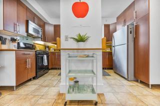 #Urban Elegance 3BR With Parking Near UC BART & Downtown - 9