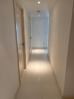 Stunning Canary Wharf apartment City view - 5
