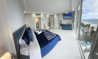 Ocean Front on Fort Lauderdale Beach 2 br Condo Apartment - 5