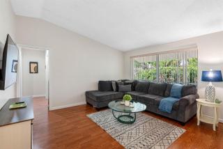 Amazing 3BR 2BA Pool House - Relax & Unwind! - Tarpon Springs - 8