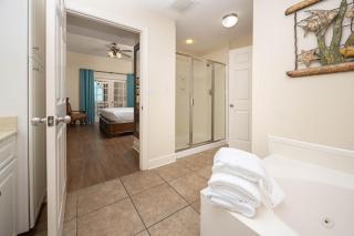 Phoenix West 2202 condo - 5