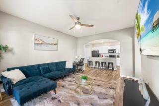 Gorgeous 2BR 2BA Condo Only 10 Mins to the Beach - Melbourne - 0